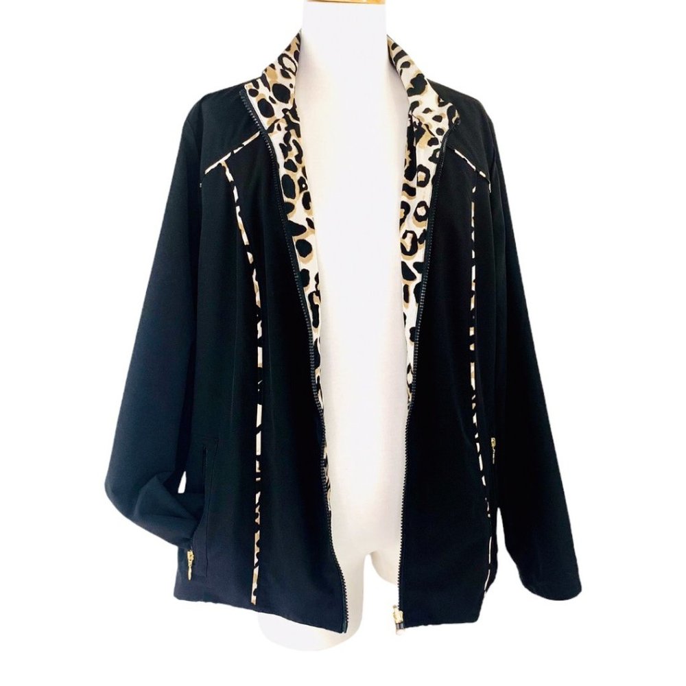 Chicos Zenergy Fully Reversible Jacket Black one side & Animal Print Sz One - Picture 5 of 13